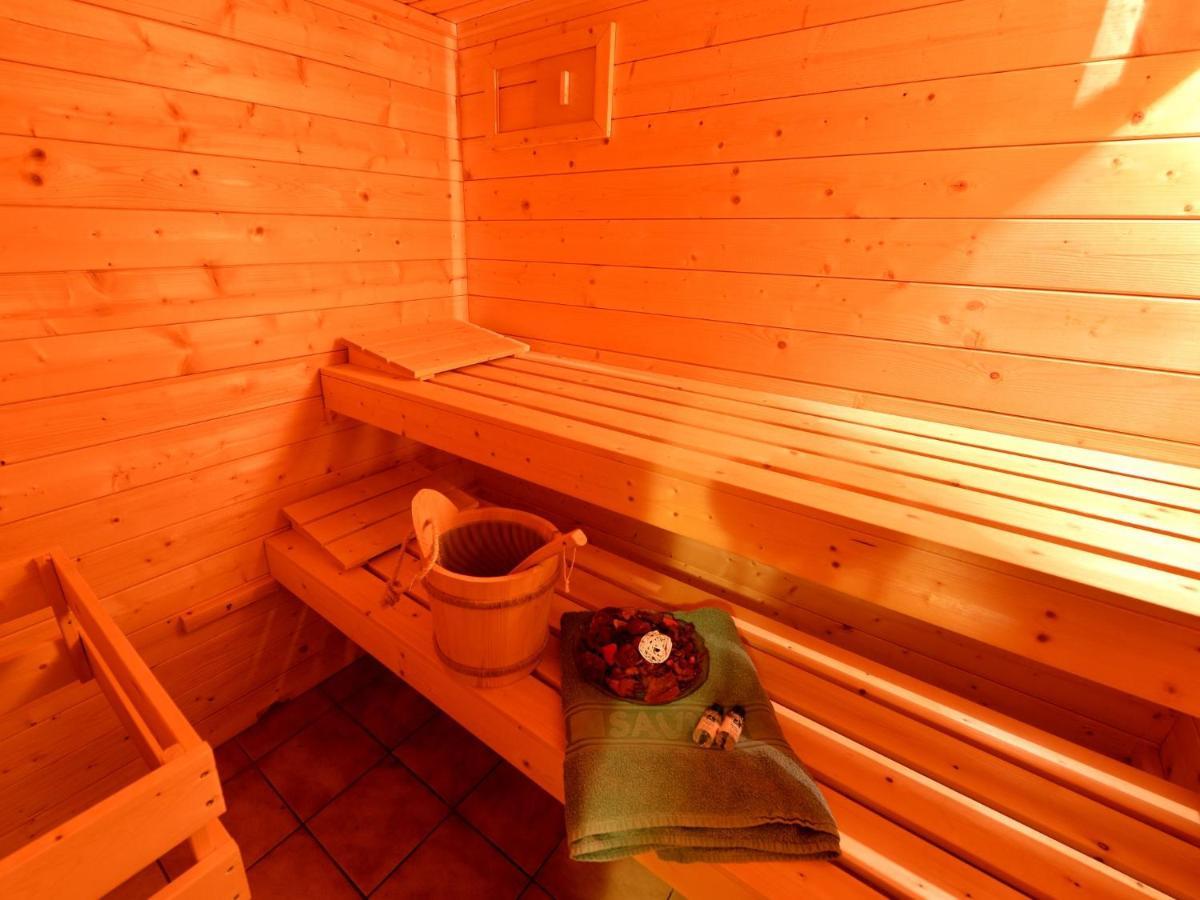 Nice Flat With Sauna Covered Terrace Garden And Tree House For Children Zandt Exterior foto